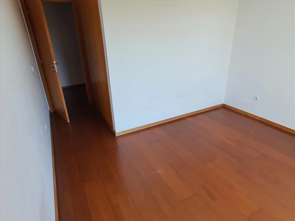 Apartamento T2 para Venda em Oliveira do Douro Foto 8