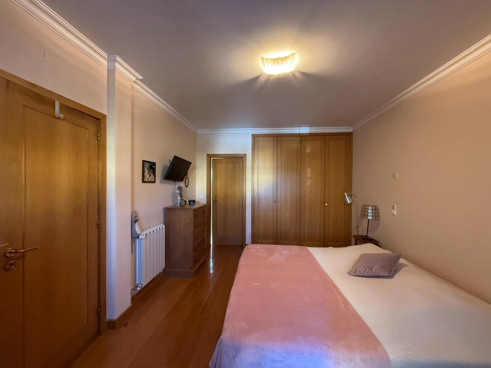 Moradia T4 para Venda em Rio de Mouro Foto 13