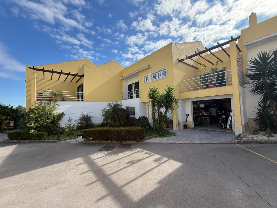 Moradia T4 para Venda em Rio de Mouro Foto 35