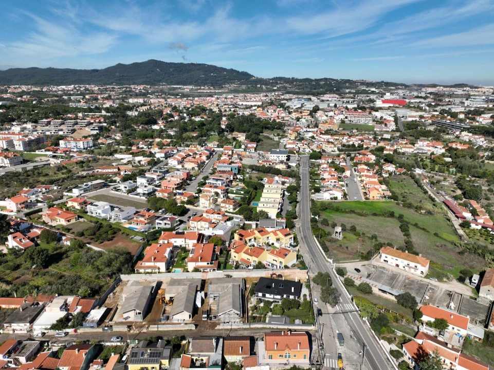 Moradia T4 para Venda em Rio de Mouro Foto 37
