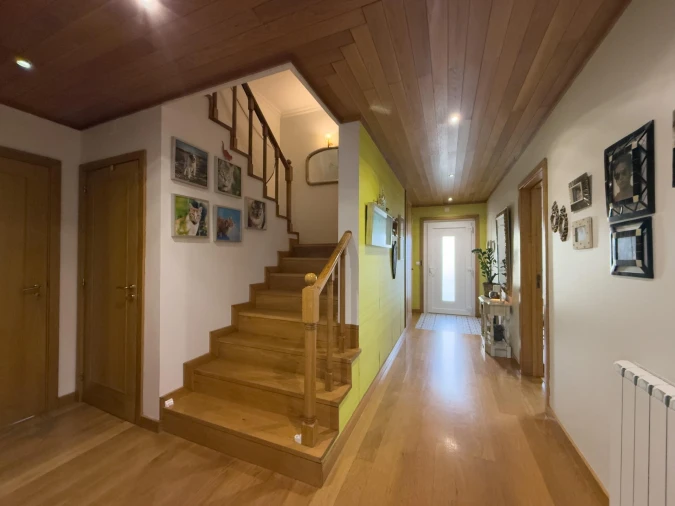 Moradia T4 para Venda em Rio de Mouro Foto 11