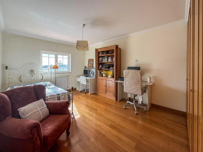 Moradia T4 para Venda em Rio de Mouro Foto 15