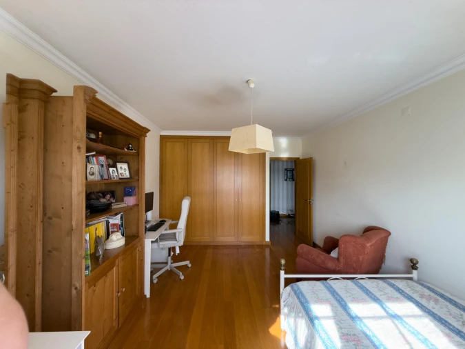 Moradia T4 para Venda em Rio de Mouro Foto 16