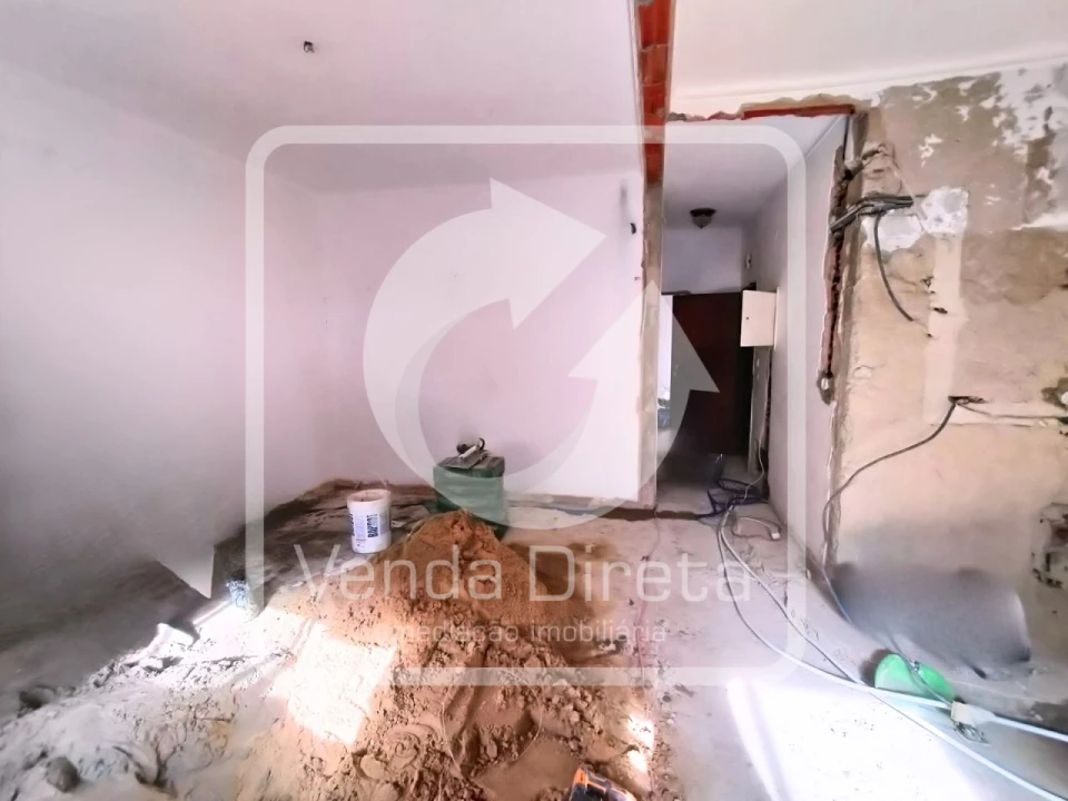 Apartamento T2 para Venda em Barreiro e Lavradio Foto 7