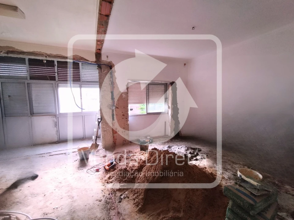 Apartamento T2 para Venda em Barreiro e Lavradio Foto 8