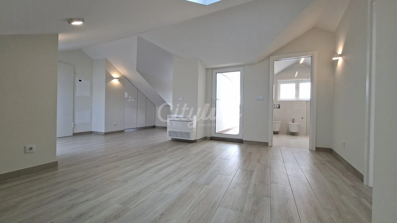 Apartamento T1 para Venda em Cascais e Estoril Foto 6