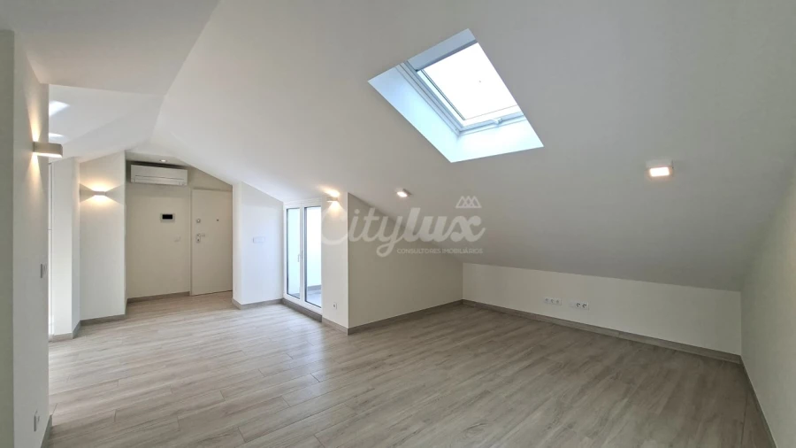 Apartamento T1 para Venda em Cascais e Estoril Foto 13