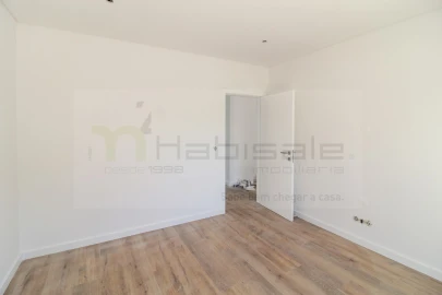 Moradia T4 para Venda em Corroios