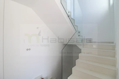 Moradia T4 para Venda em Corroios