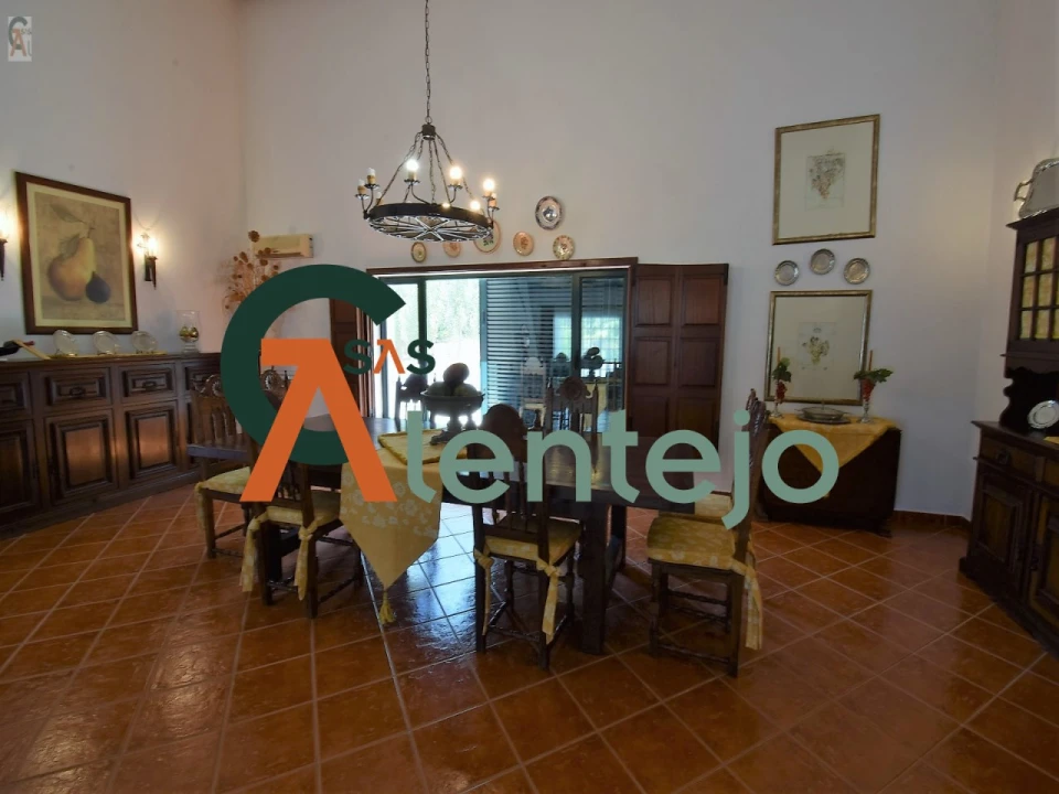 Quinta T4 para Venda em Assunção, Ajuda, Salvador e Santo Ildefonso Foto 23