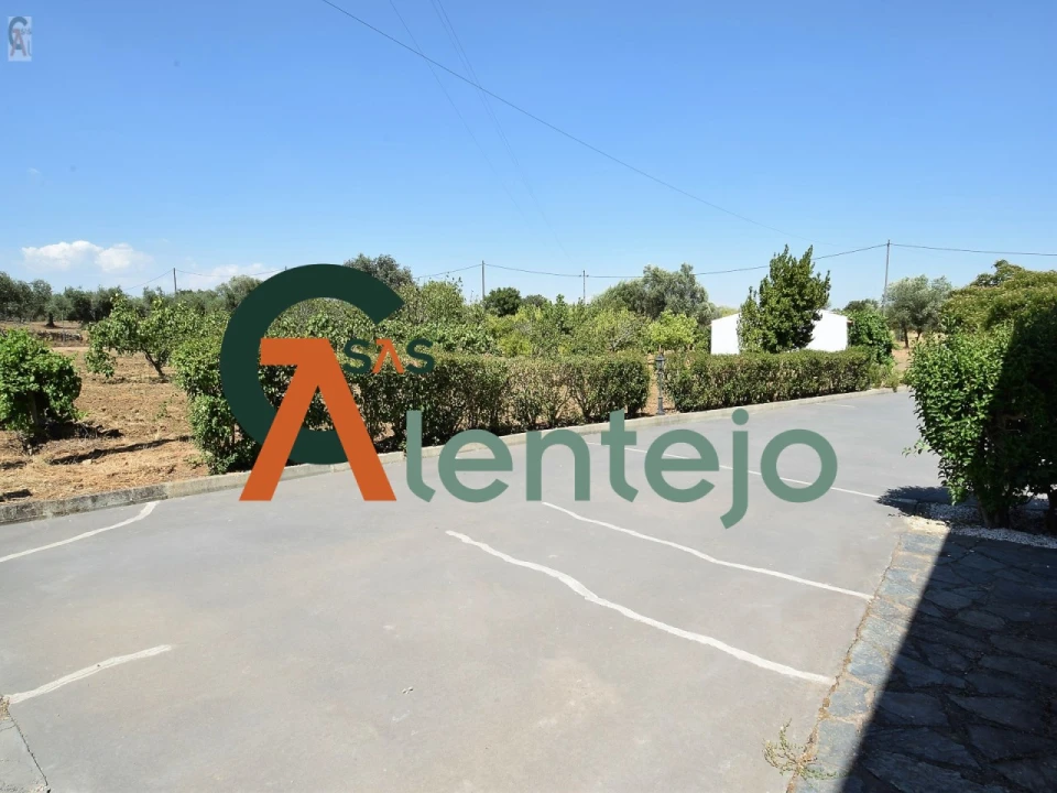 Quinta T4 para Venda em Assunção, Ajuda, Salvador e Santo Ildefonso Foto 30