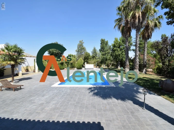 Quinta T4 para Venda em Assunção, Ajuda, Salvador e Santo Ildefonso Foto 7