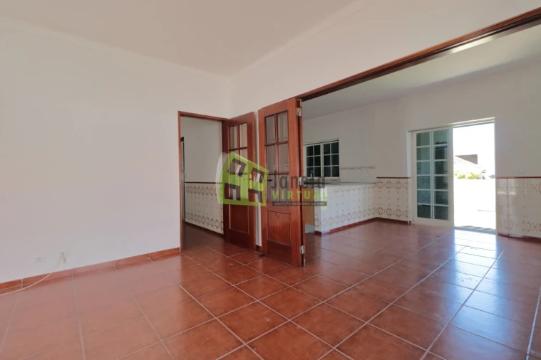 Moradia T4 para Venda em Quinta do Anjo Foto 7