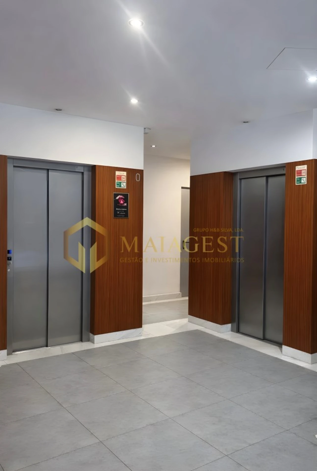 Apartamento T2 para Arrendamento em Cedofeita, Santo Ildefonso, Sé, Miragaia, São Nicolau e Vitória Foto 17