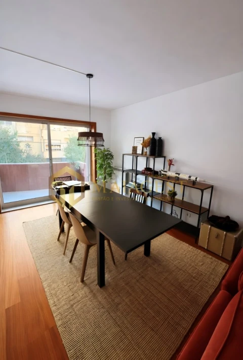 Apartamento T2 para Arrendamento em Cedofeita, Santo Ildefonso, Sé, Miragaia, São Nicolau e Vitória