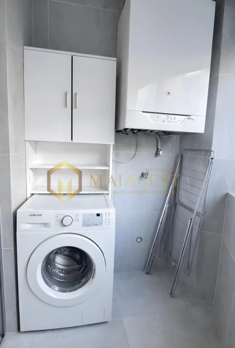 Apartamento T2 para Arrendamento em Cedofeita, Santo Ildefonso, Sé, Miragaia, São Nicolau e Vitória