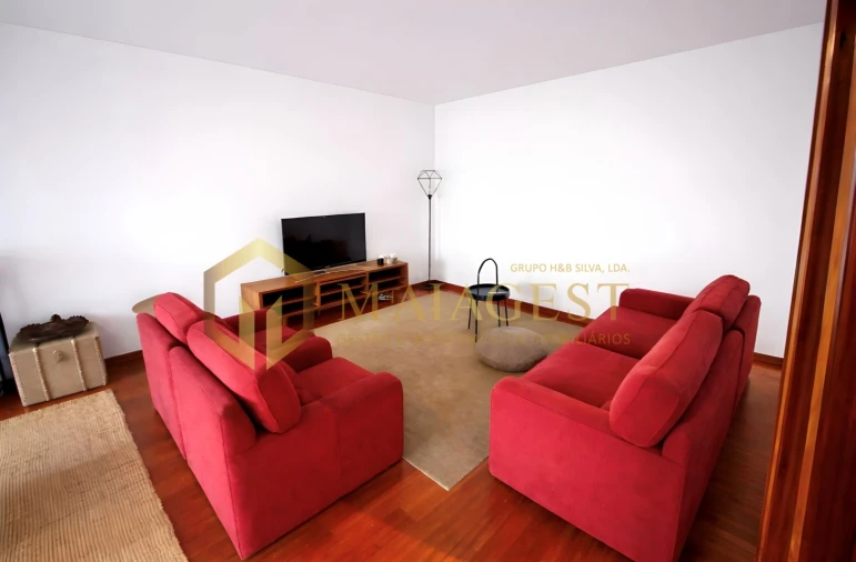 Apartamento T2 para Arrendamento em Cedofeita, Santo Ildefonso, Sé, Miragaia, São Nicolau e Vitória Foto 4