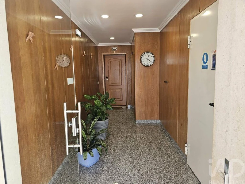 Apartamento T2 para Venda em Albufeira e Olhos de Água Foto 18