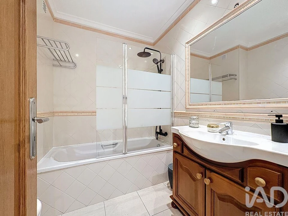 Apartamento T2 para Venda em Albufeira e Olhos de Água Foto 7