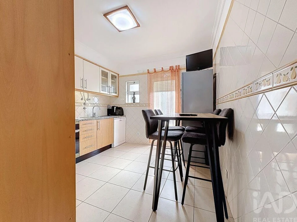 Apartamento T2 para Venda em Albufeira e Olhos de Água Foto 6
