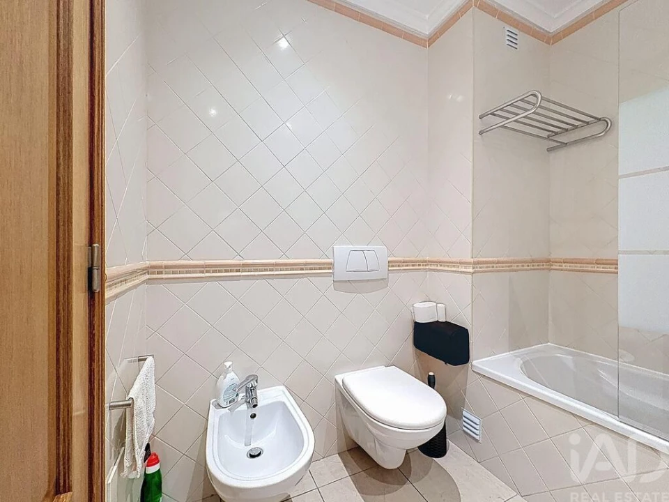 Apartamento T2 para Venda em Albufeira e Olhos de Água Foto 8