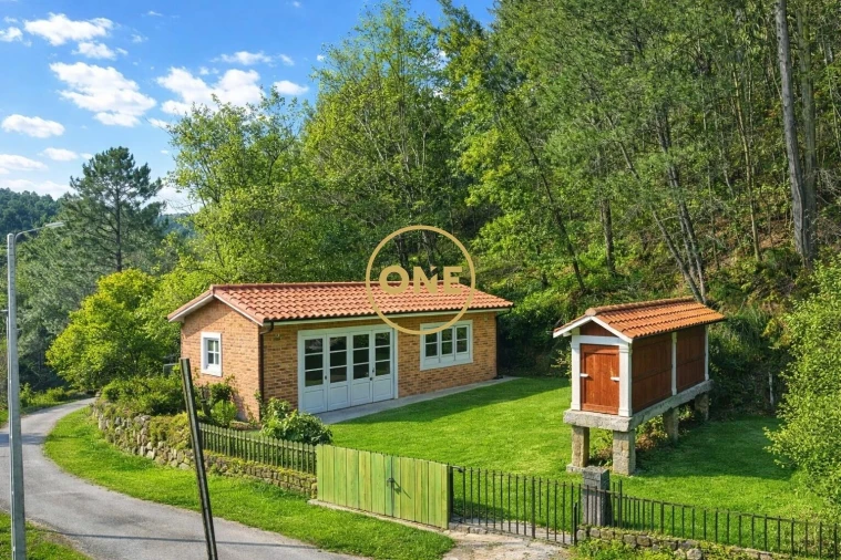 Moradia T3 para Venda em Cantelães Foto 14