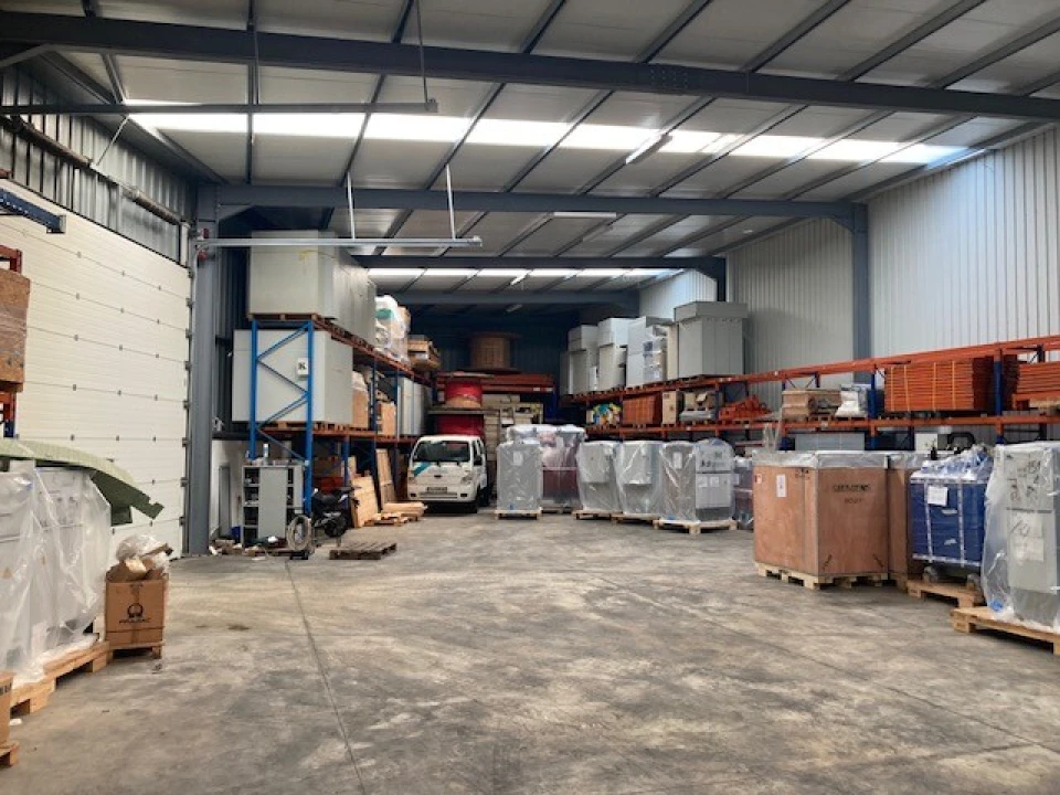 Armazém para Arrendamento em Rio de Mouro Foto 10