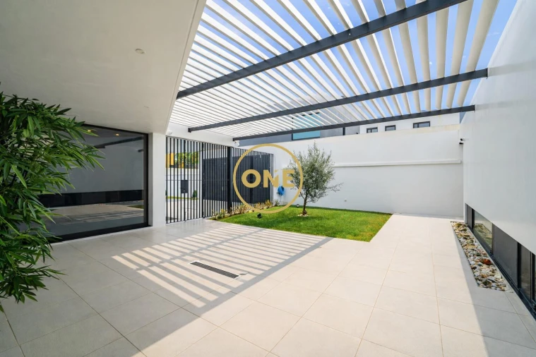 Moradia T3 para Venda em São Vicente Ferreira Foto 4