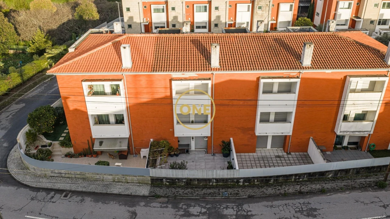 Moradia T3 para Venda em Antas e Abade de Vermoim Foto 4