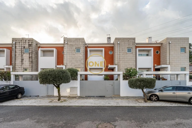 Moradia T3 para Venda em Antas e Abade de Vermoim Foto 6