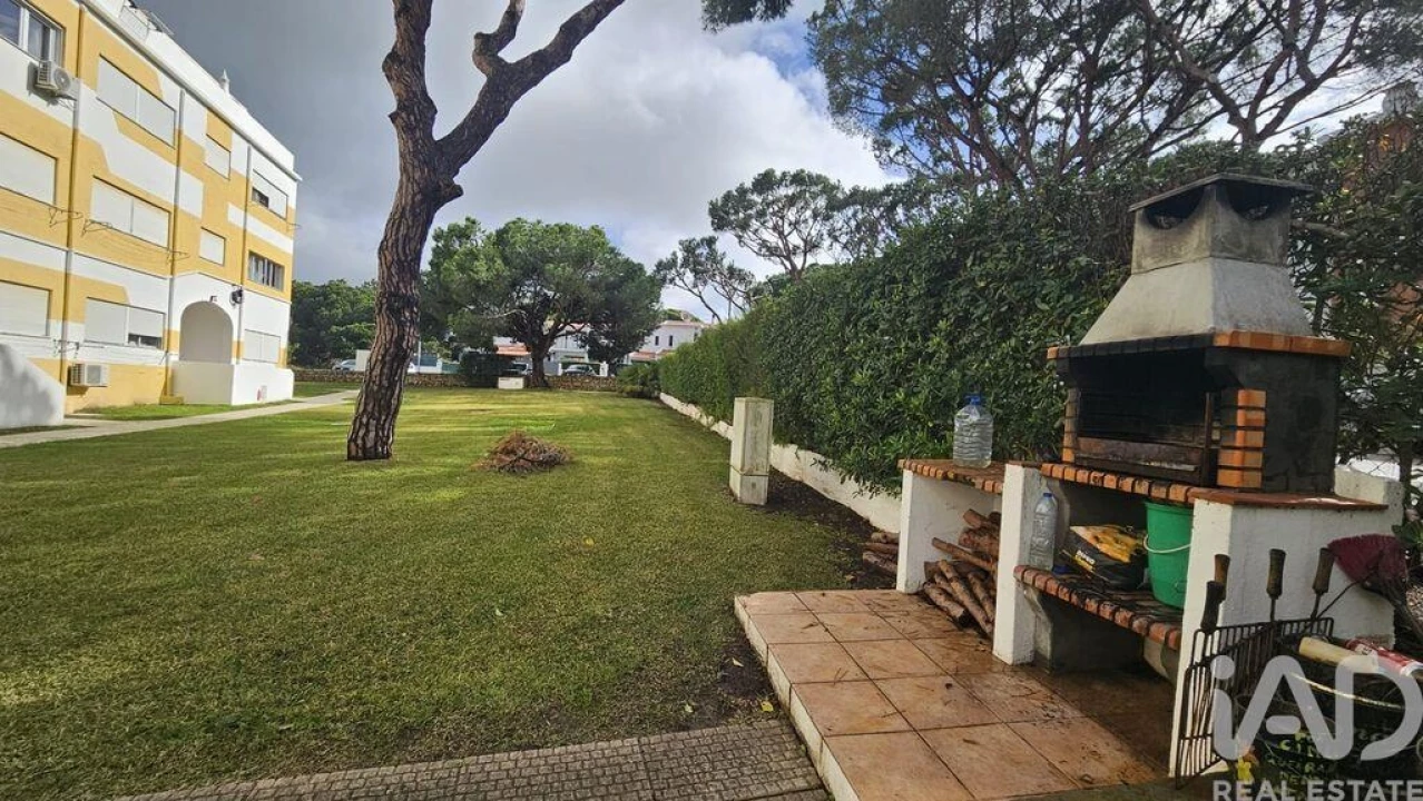 Apartamento T2 para Venda em Quarteira Foto 18