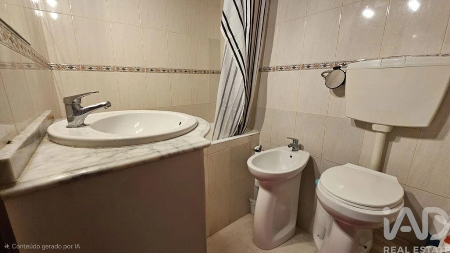 Apartamento T2 para Venda em Quarteira Foto 8
