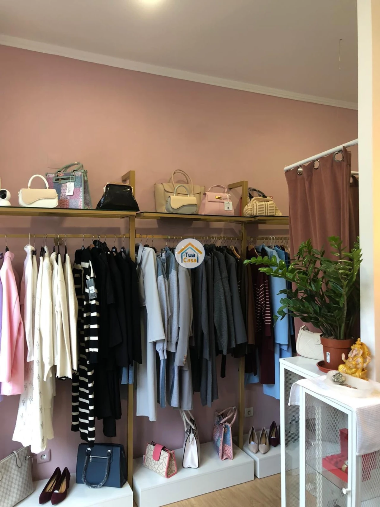 Loja para Trespasse em Benfica Foto 3