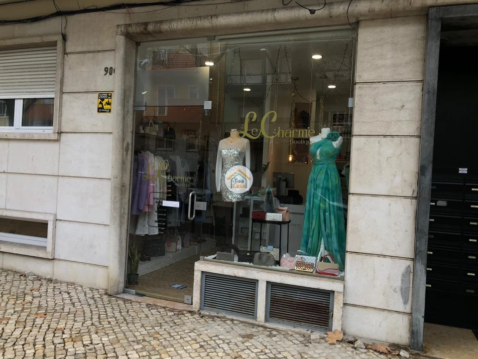 Loja para Trespasse em Benfica Foto 1