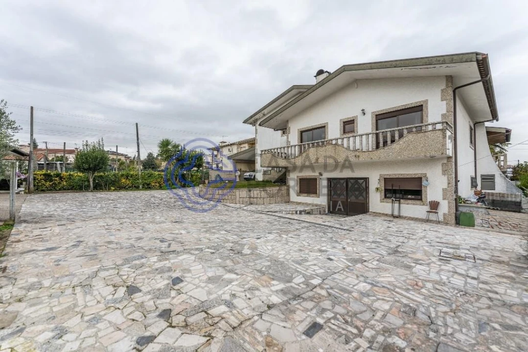 Moradia T5 para Venda em Prazins Santo Tirso e Corvite Foto 7