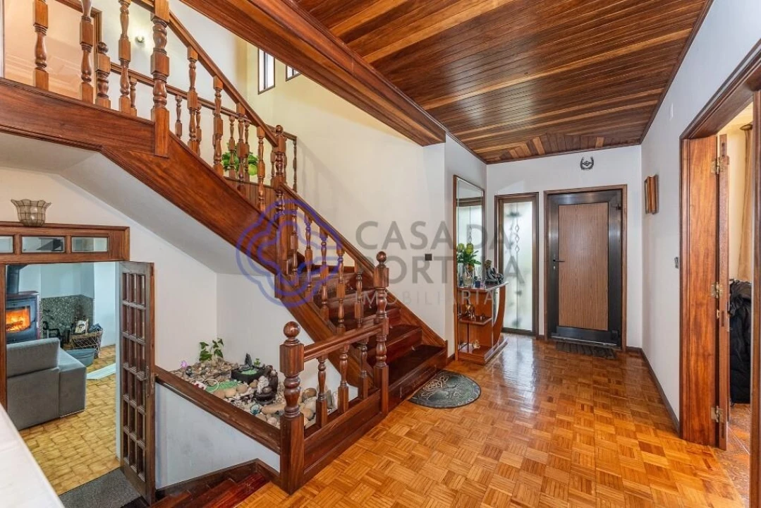 Moradia T5 para Venda em Prazins Santo Tirso e Corvite Foto 10