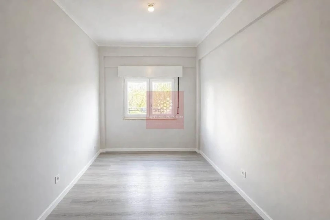 Apartamento T3 para Venda em Almada, Cova da Piedade, Pragal e Cacilhas Foto 7