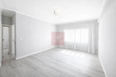 Apartamento T3 para Venda em Almada, Cova da Piedade, Pragal e Cacilhas