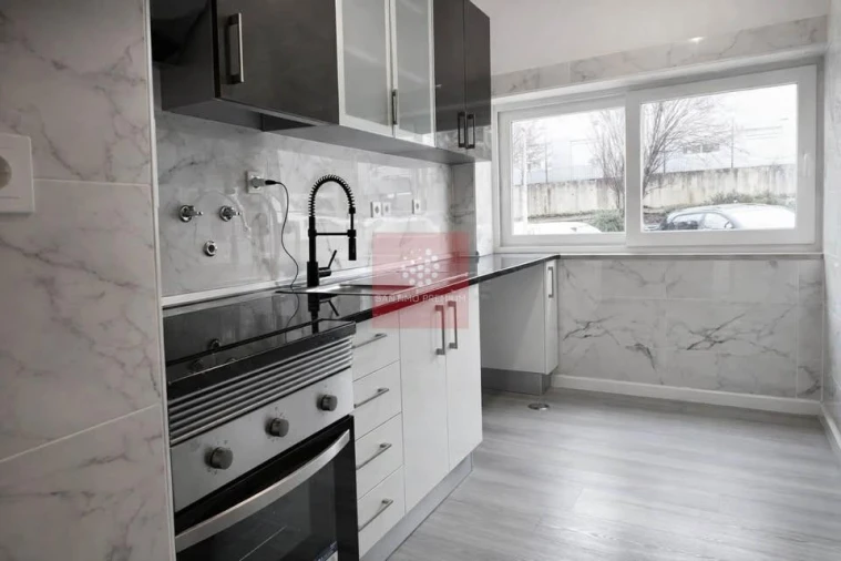Apartamento T3 para Venda em Almada, Cova da Piedade, Pragal e Cacilhas Foto 2