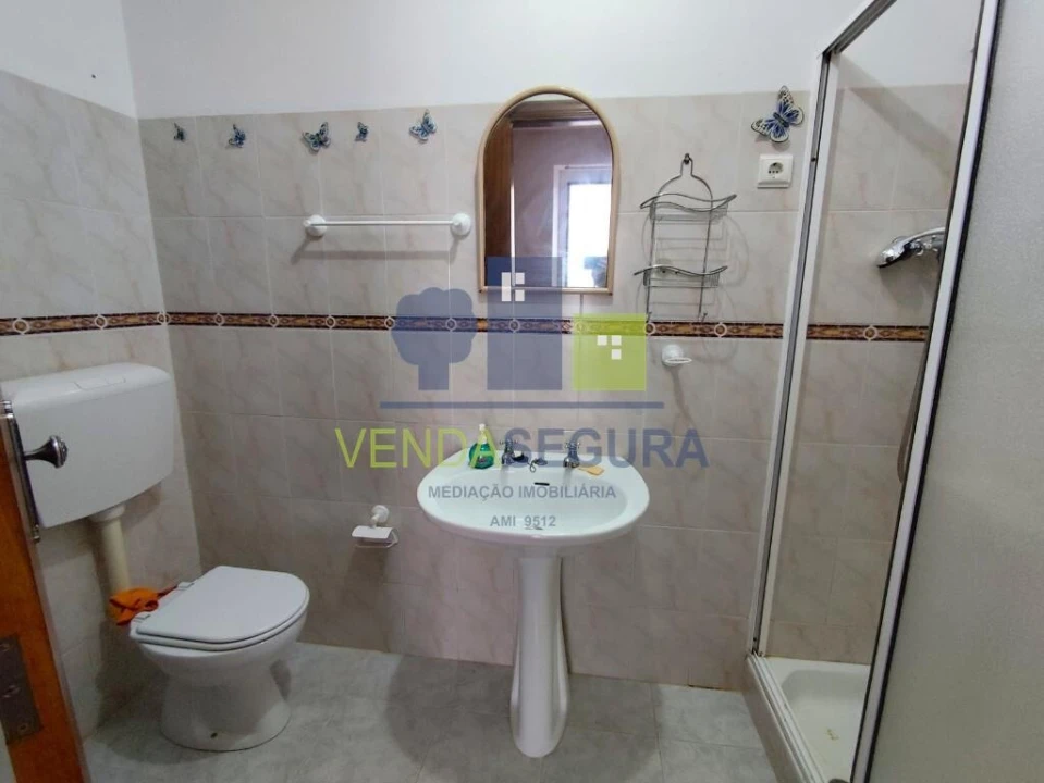 Moradia T1 para Venda em Santo Agostinho e São João Baptista e Santo Amador Foto 14