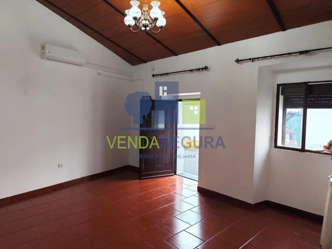 Moradia T1 para Venda em Santo Agostinho e São João Baptista e Santo Amador Foto 3