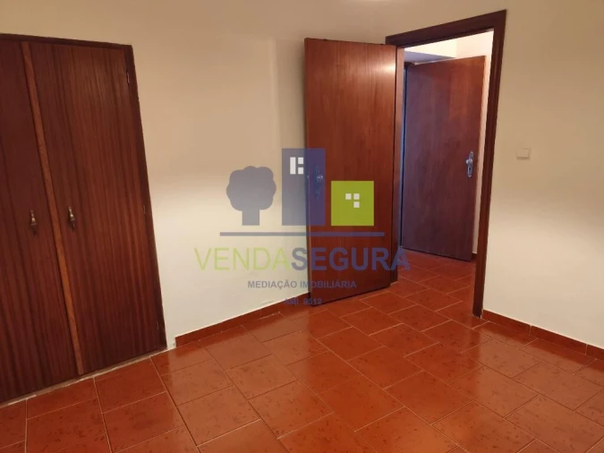 Moradia T1 para Venda em Santo Agostinho e São João Baptista e Santo Amador Foto 9