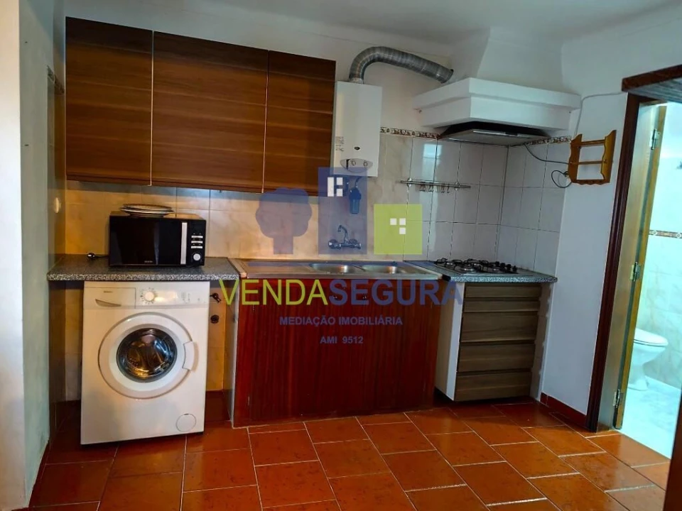 Moradia T1 para Venda em Santo Agostinho e São João Baptista e Santo Amador Foto 12