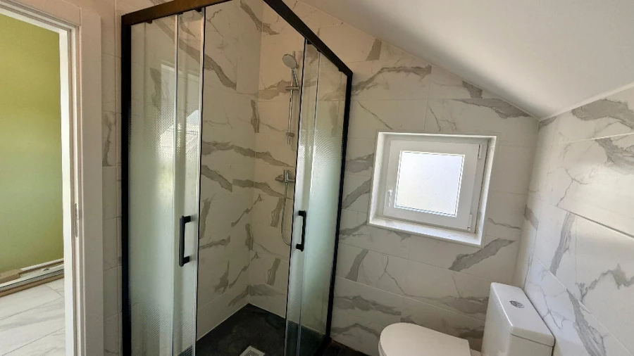 Moradia T5 para Venda em Eiras e São Paulo de Frades Foto 16