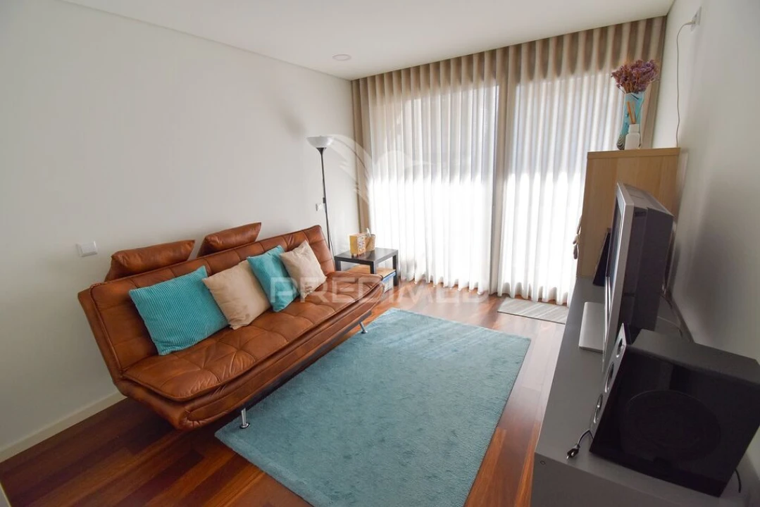 Apartamento T3 para Venda em Paranhos Foto 16