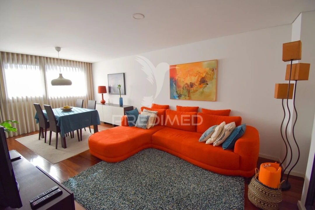 Apartamento T3 para Venda em Paranhos Foto 1