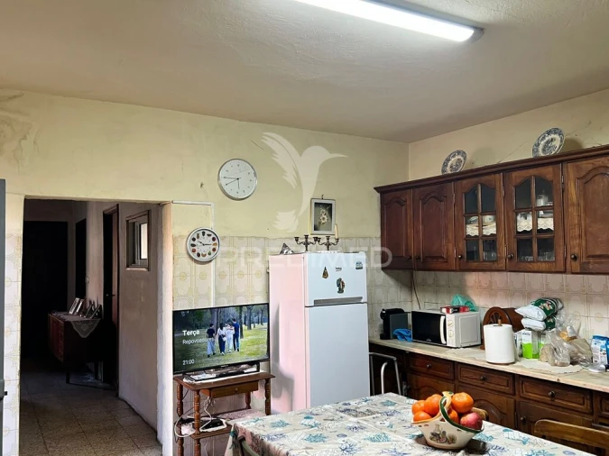 Moradia T4 para Venda em Chãs Foto 6