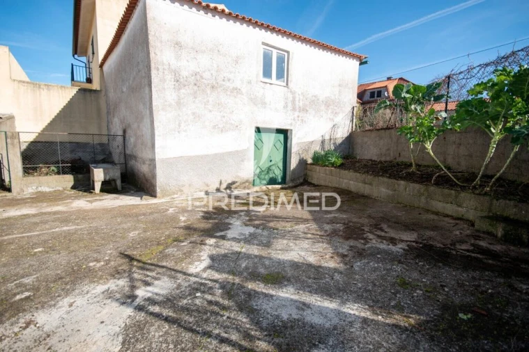 Moradia T3 para Venda em Poço do Canto Foto 6