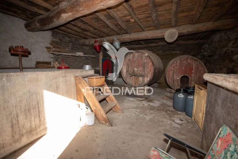 Moradia T3 para Venda em Poço do Canto Foto 14