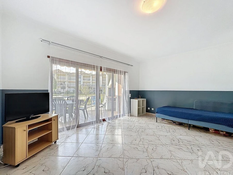 Apartamento T1 para Venda em Quarteira Foto 17